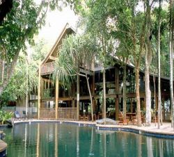 Cairns - Coconut Beach Rainforest Resort, Cairns